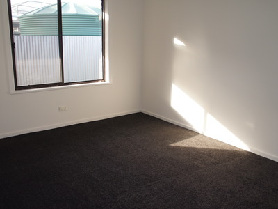 4 / 17 Stawell Road, Horsham