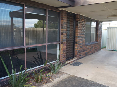 4 / 17 Stawell Road, Horsham