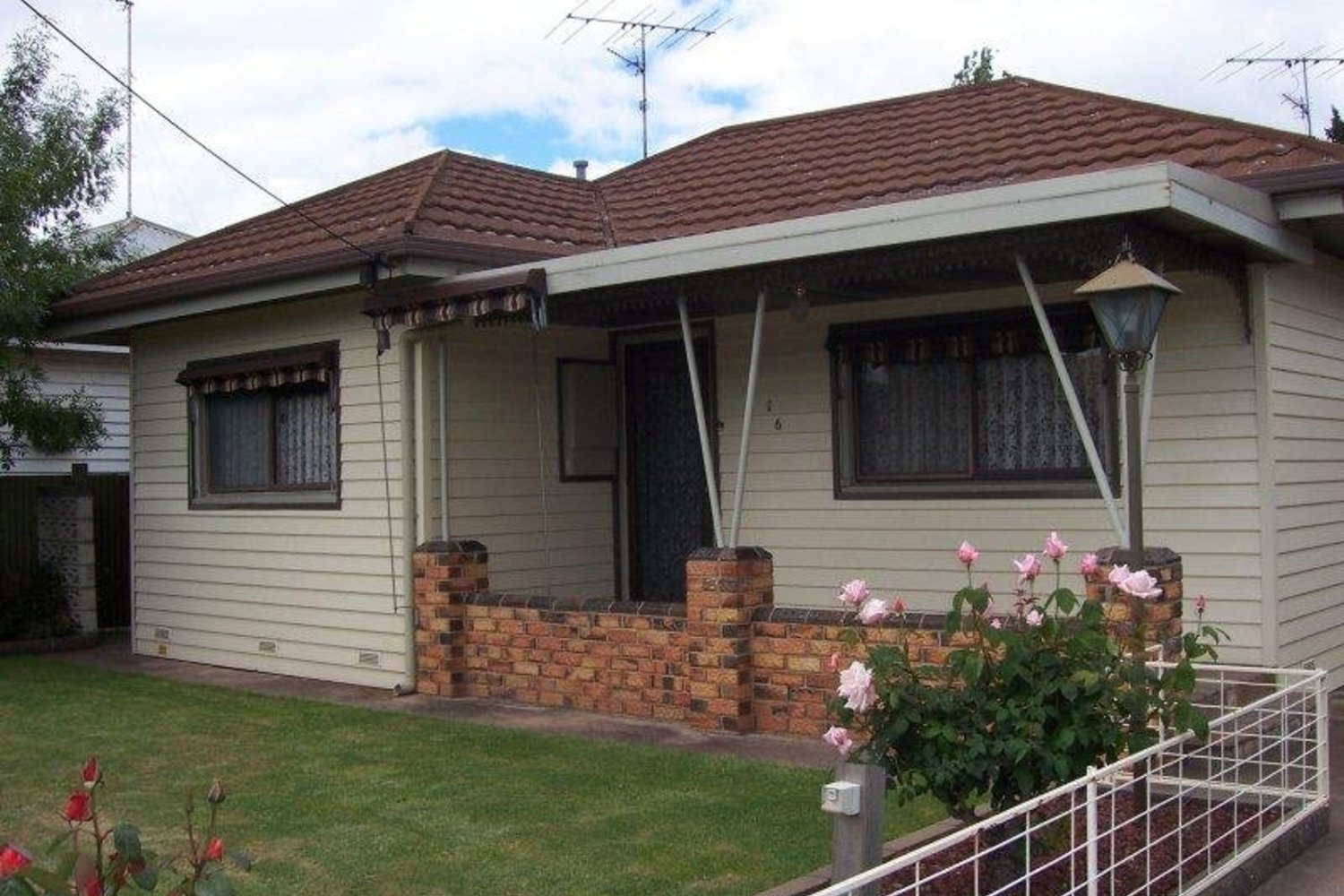 16 Gertrude Street, Horsham