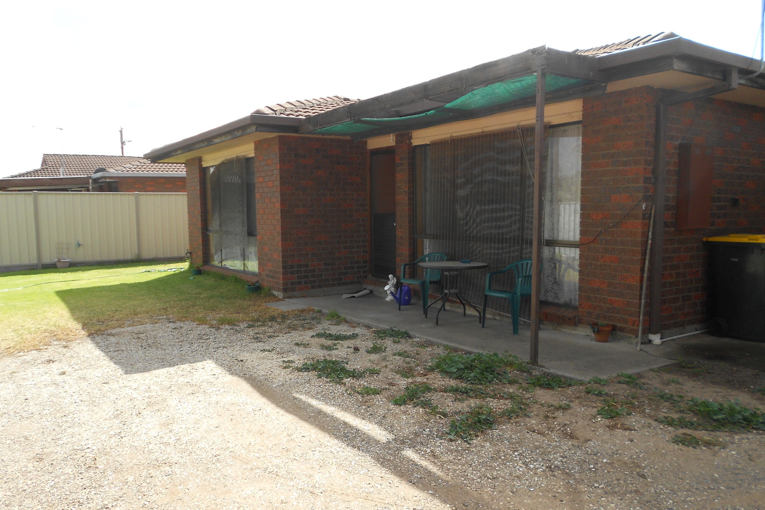 3 / 9 Young Street, Horsham