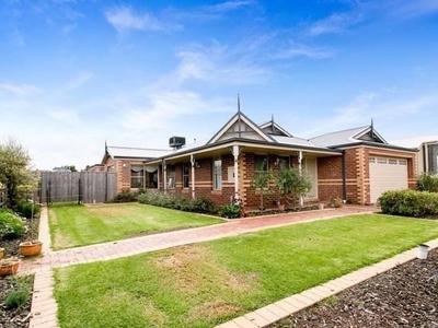 12 Mallett Grove, Lyndhurst