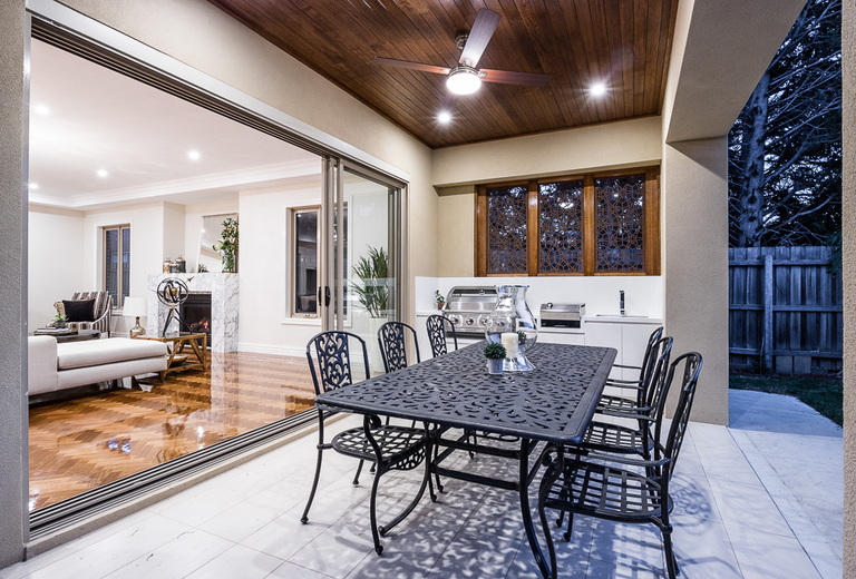 5 Kincumber Drive, Glen Waverley
