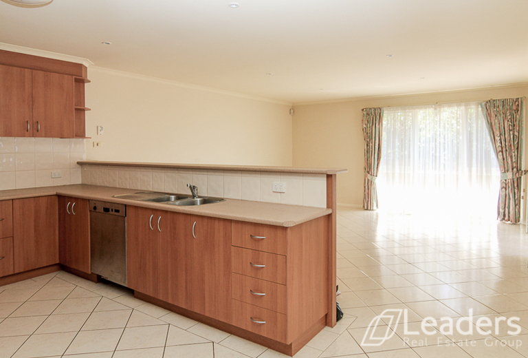 1 / 15 Charlotte Street, Glen Waverley