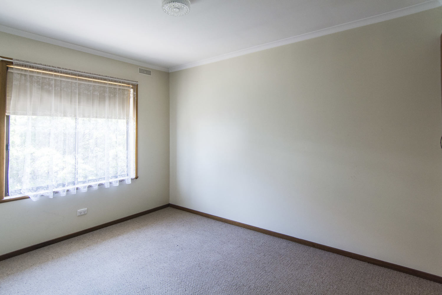 2 / 17A Stawell Road, Horsham