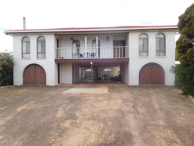 29 Young Street, Horsham