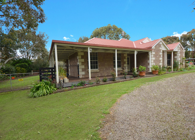 2 Evans Road, Portland