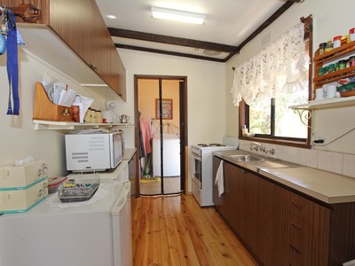 24 Jacksons Lane, Heathcote