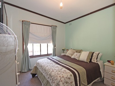 24 Jacksons Lane, Heathcote
