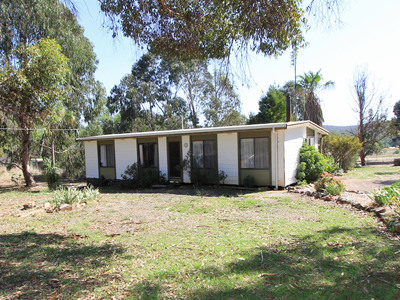 24 Jacksons Lane, Heathcote