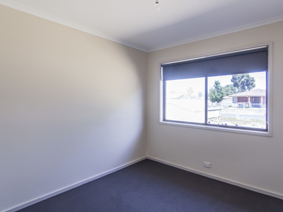 7 Glenister Place, Horsham