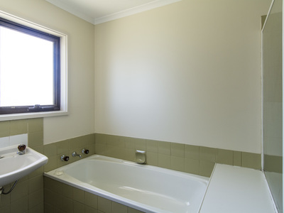 7 Glenister Place, Horsham