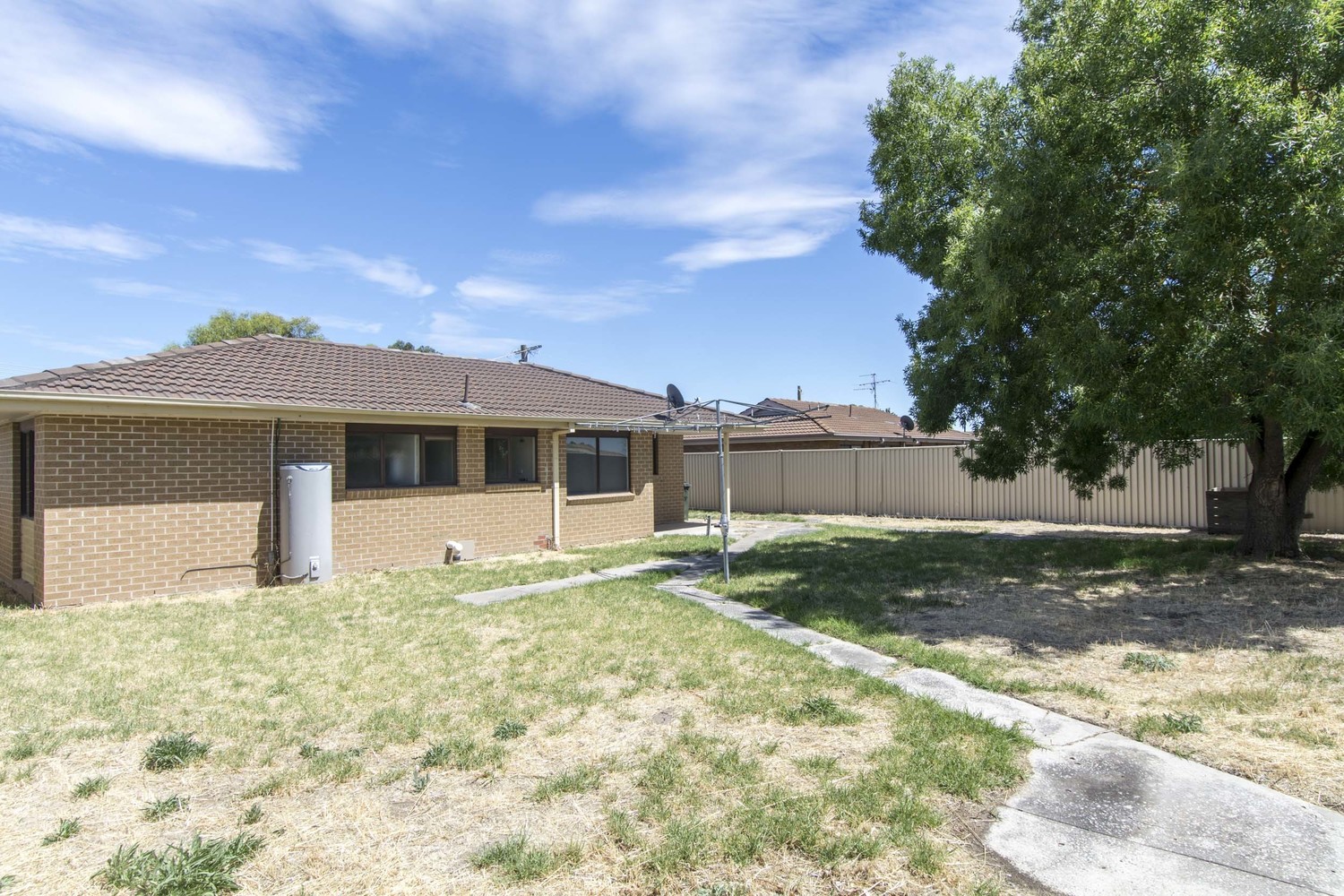 7 Glenister Place, Horsham