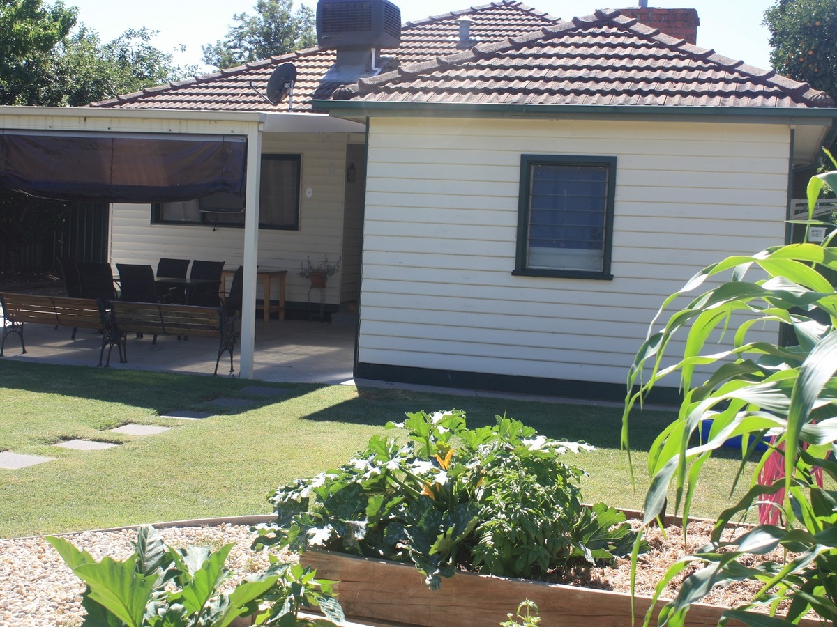 14 Moore Street, Benalla