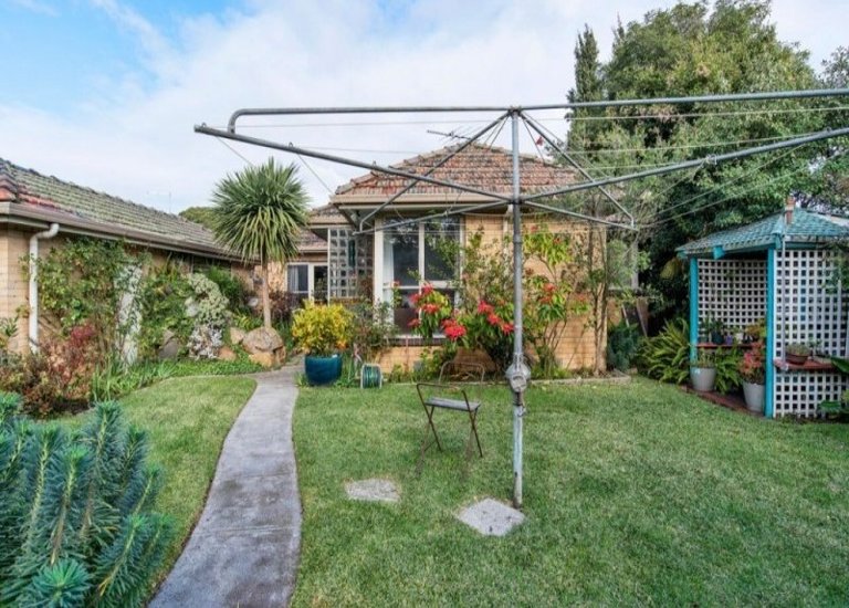1 Ward Avenue, Oakleigh South
