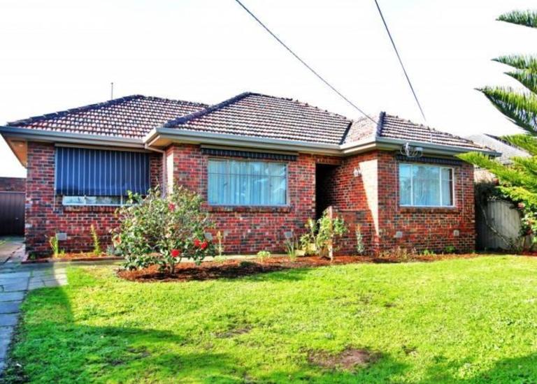 4 Hughes Street, Bentleigh East