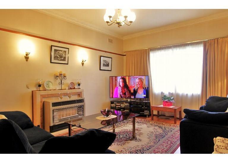 4 Hughes Street, Bentleigh East