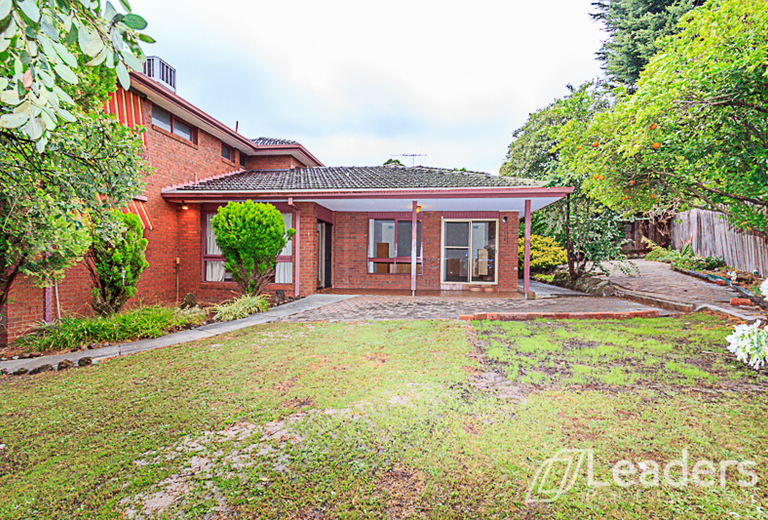 11 Pentland Court, Glen Waverley