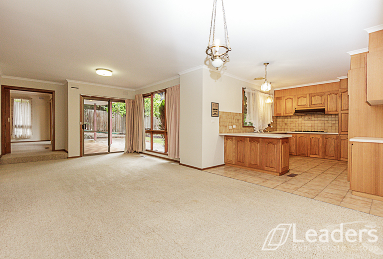 11 Pentland Court, Glen Waverley