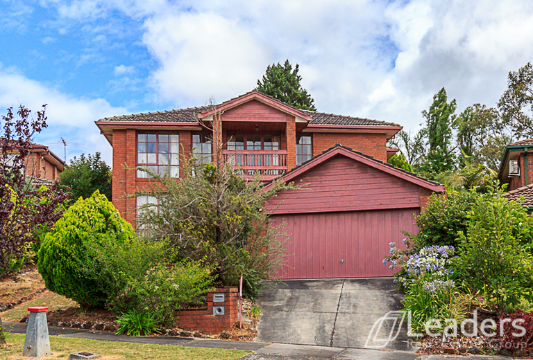 11 Pentland Court, Glen Waverley