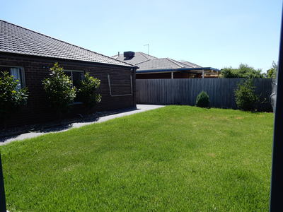 7 Devaney Ave, Lynbrook