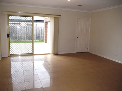 26 Hal Porter Terrace, Lynbrook