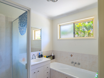 13 CATO CRT, Torquay