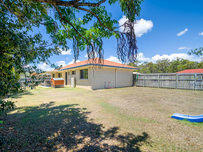 13 CATO CRT, Torquay