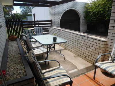1 Farrar Avenue, Horsham