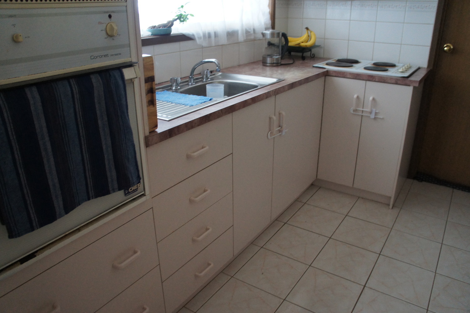 1 Mardon Drive, Horsham