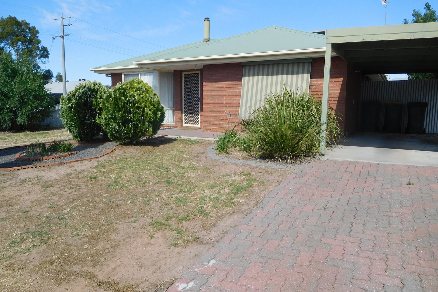 1 Mardon Drive, Horsham