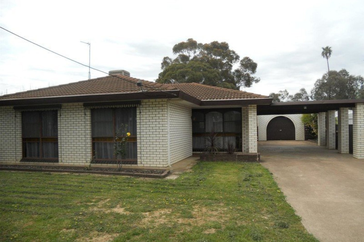 1 Farrar Avenue, Horsham