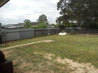 1 Farrar Avenue, Horsham