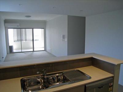 4 / 5a Russell Street, Granville