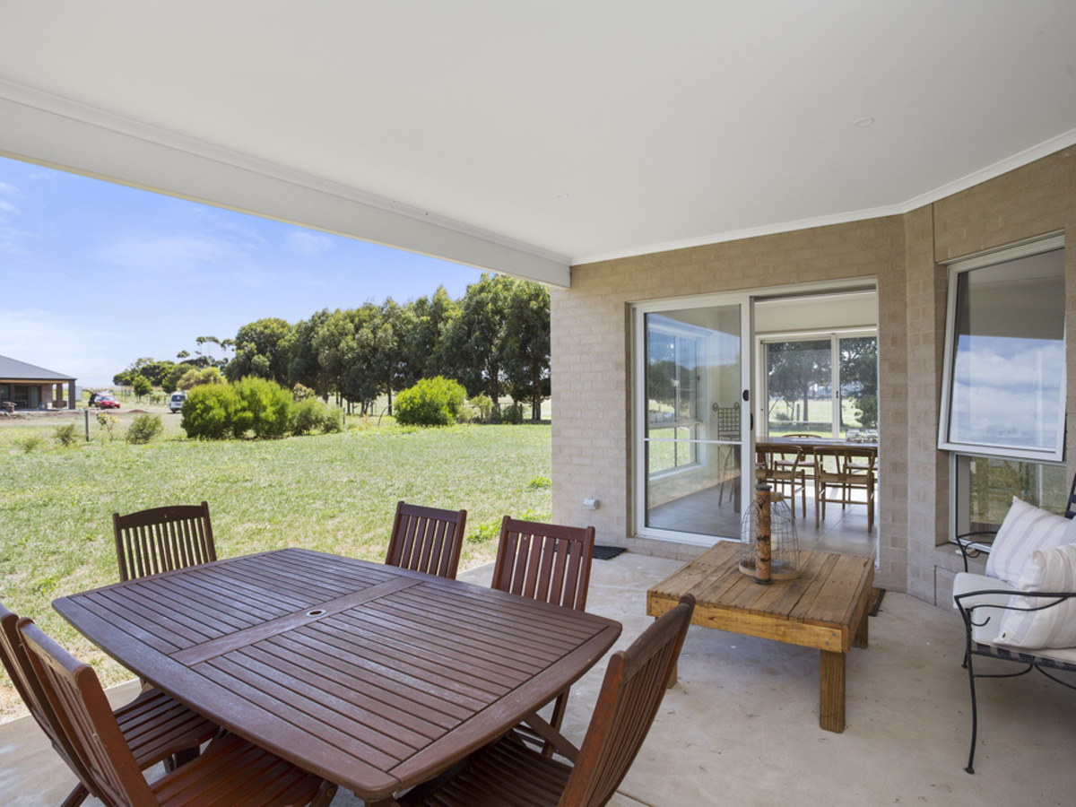 Houses for sale model lane port fairy Houses for sale model lane port fairy