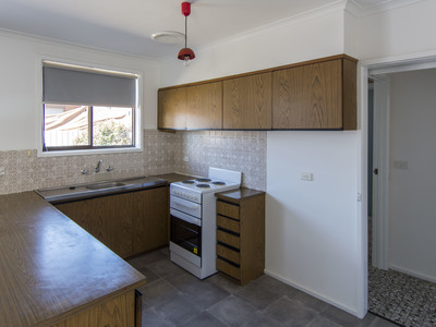2 / 15 Schwarz Avenue, Horsham