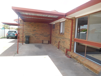 2 / 15 Schwarz Avenue, Horsham