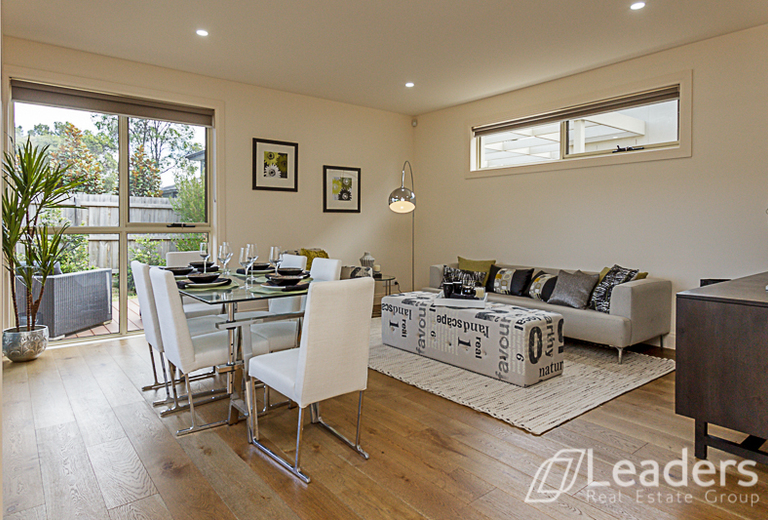 2 / 2 Adam Avenue, Glen Waverley