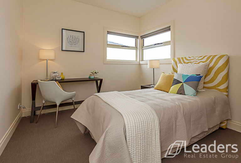 2 / 2 Adam Avenue, Glen Waverley