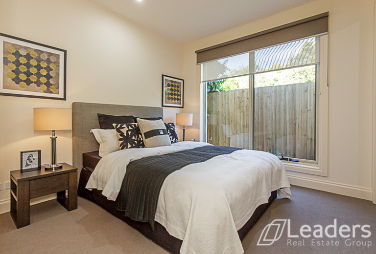 2 / 2 Adam Avenue, Glen Waverley