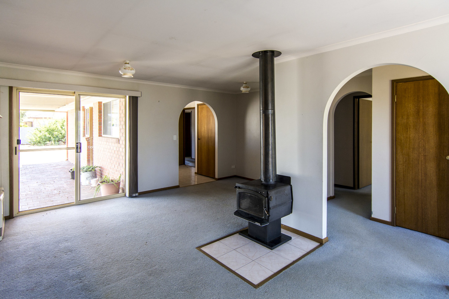 1 Mardon Drive, Horsham