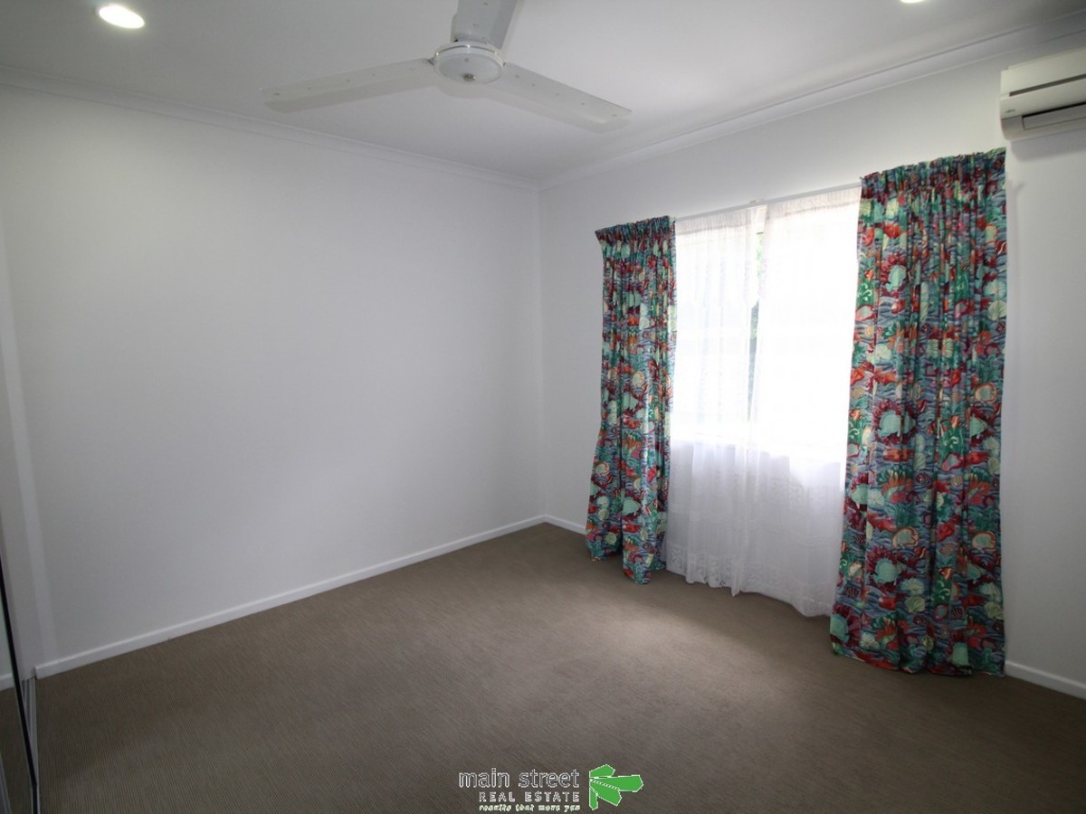 4 Paula Close, Atherton