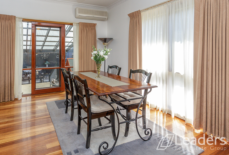 10 Thurza Court, Wheelers Hill