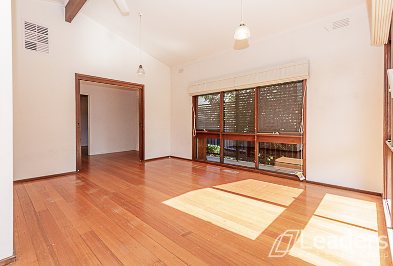 6 Wynyard Street, Glen Waverley