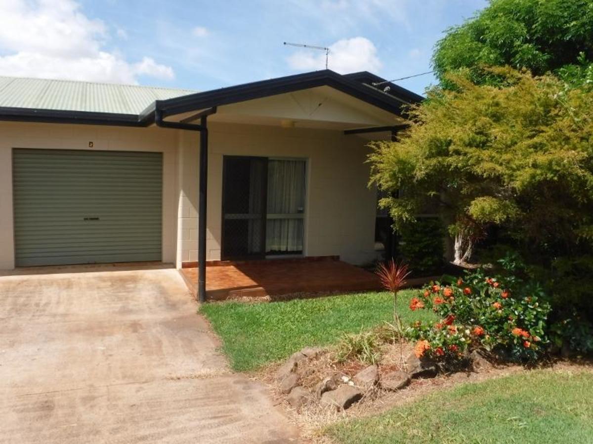 10 Tumbare st, Atherton