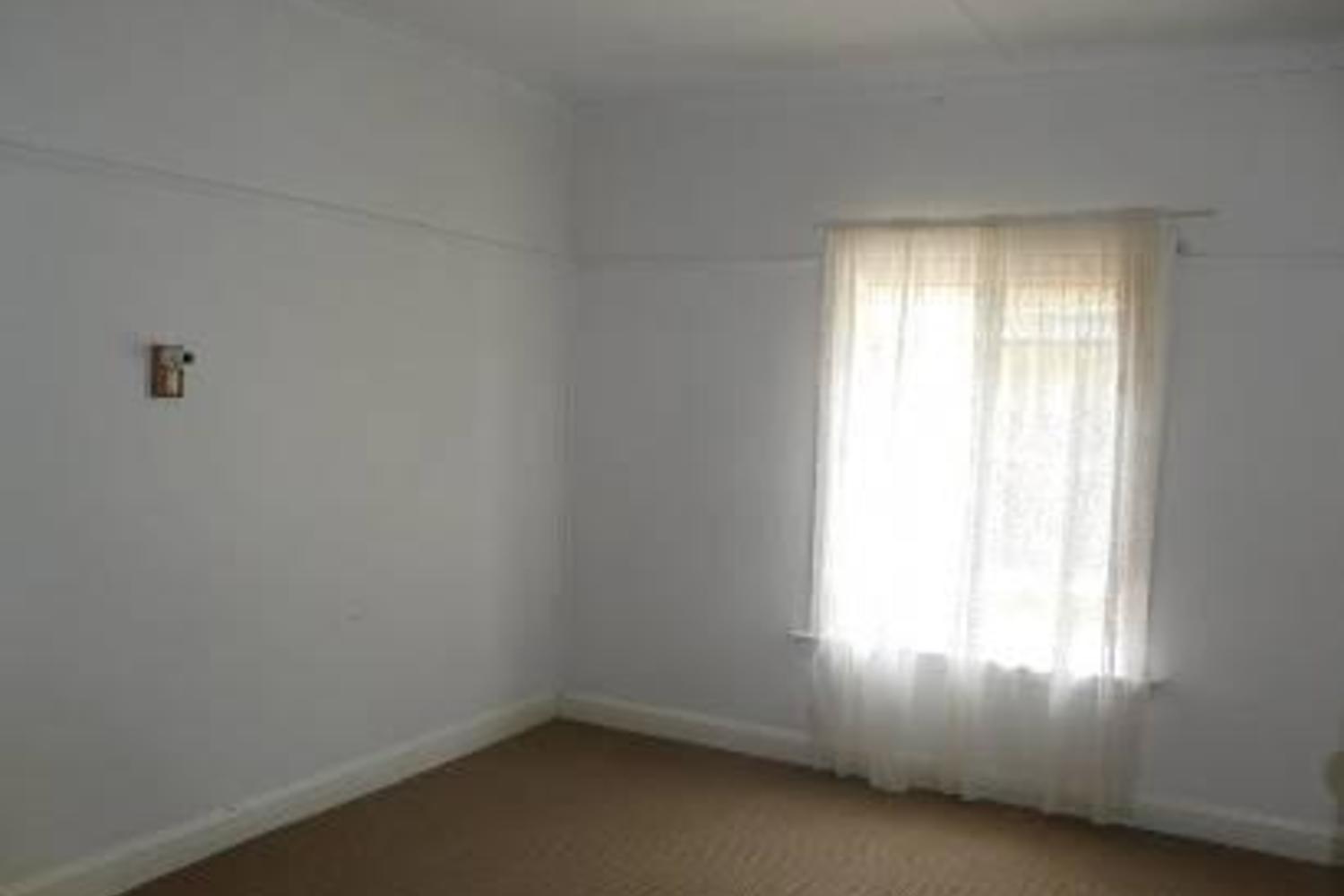 16 Johnson Street, Horsham