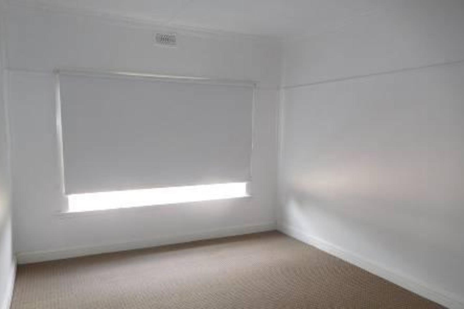 16 Johnson Street, Horsham