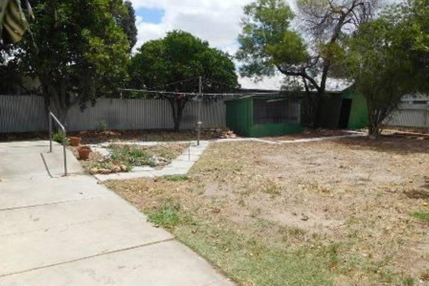 16 Johnson Street, Horsham