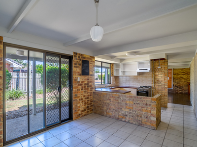 141 Cunningham st, Urangan