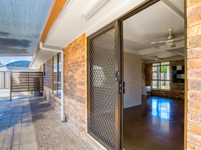 141 Cunningham st, Urangan