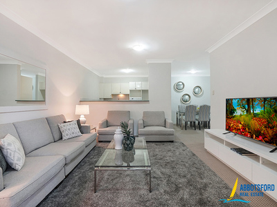 3 / 5 Figtree Avenue, Abbotsford